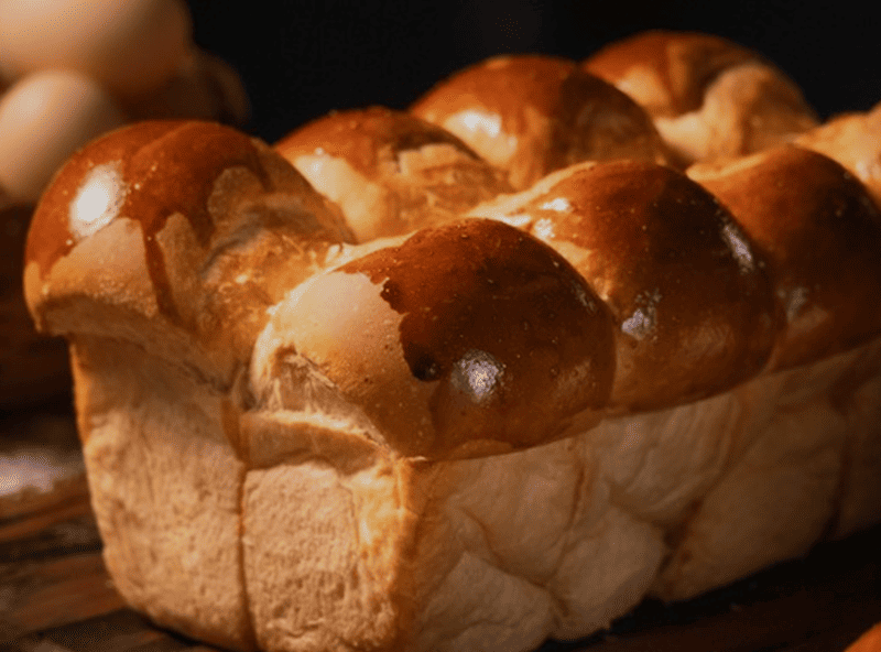 Brioche com M45
